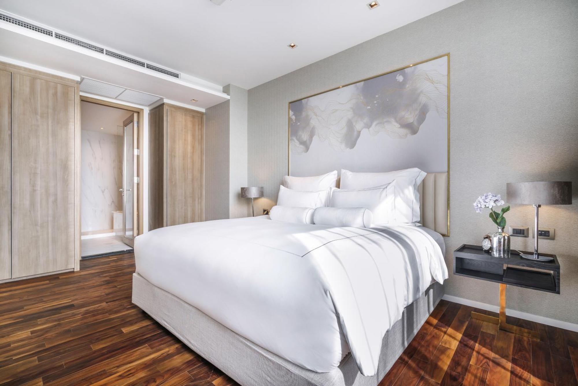 Muu Bangkok, Small Luxury Of The World Hotel