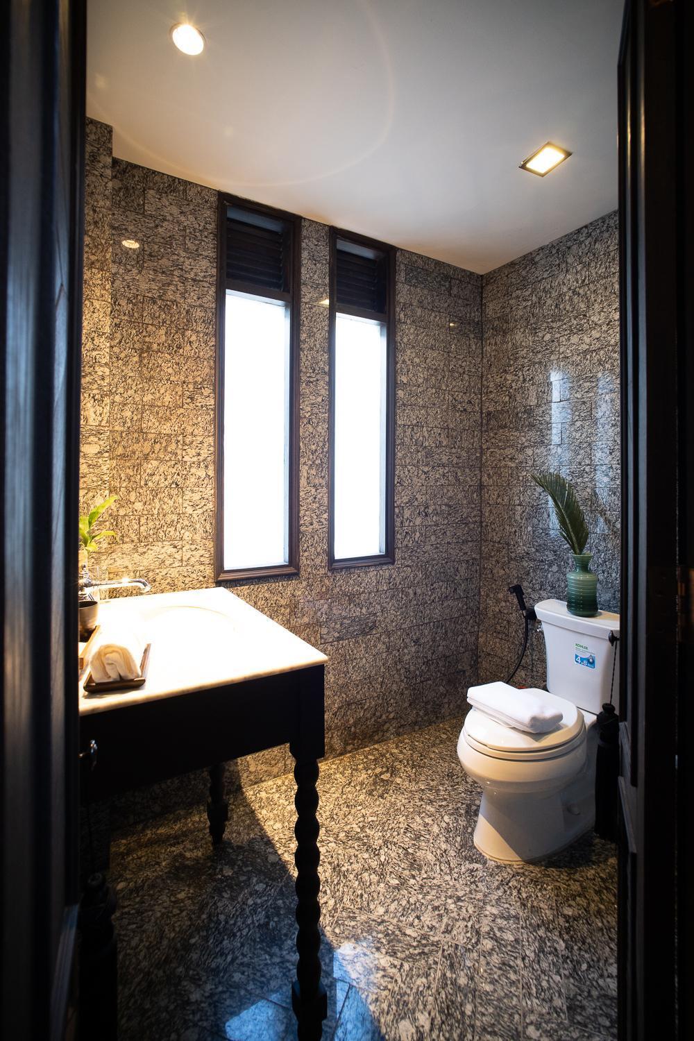 Baan Tuk Din Bangkok