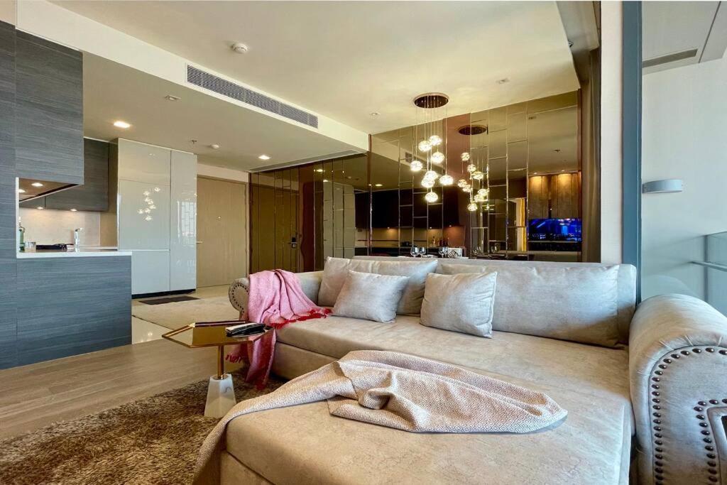 Ultimate Luxurious In Prime Asoke