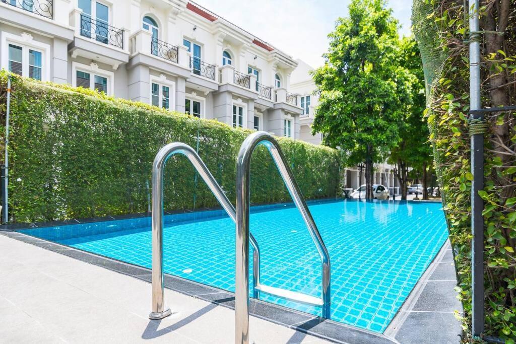 Vila Miq_home901/asok Bts/resort Pool/12pax/1000mbwifi *