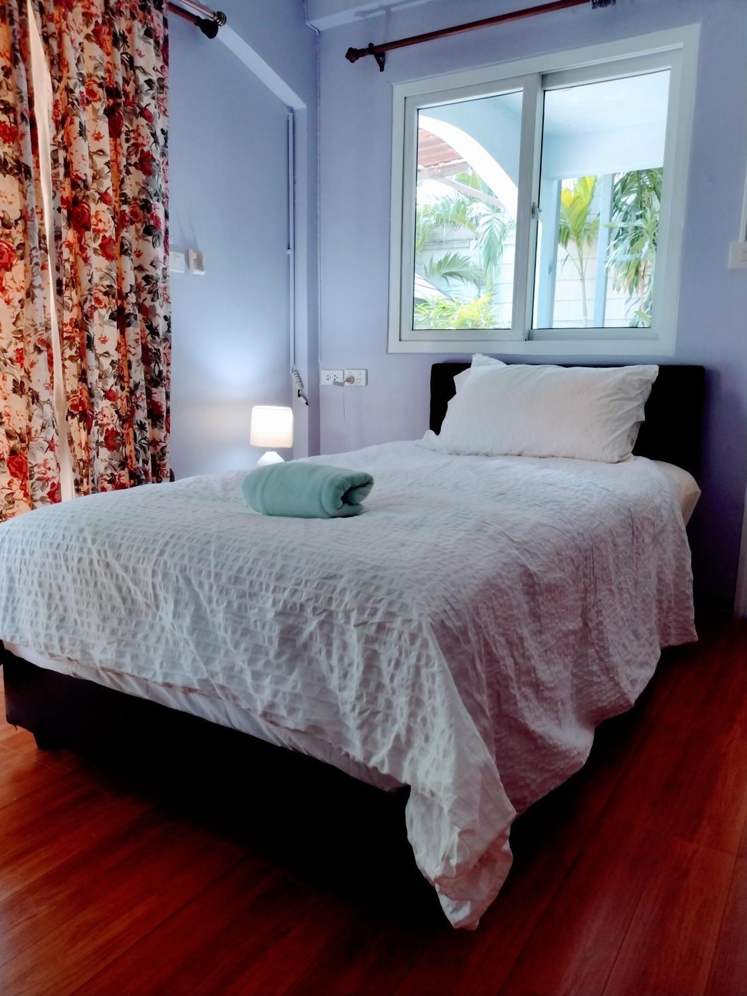 Mango Tree Guestroom Homestay Bangkok