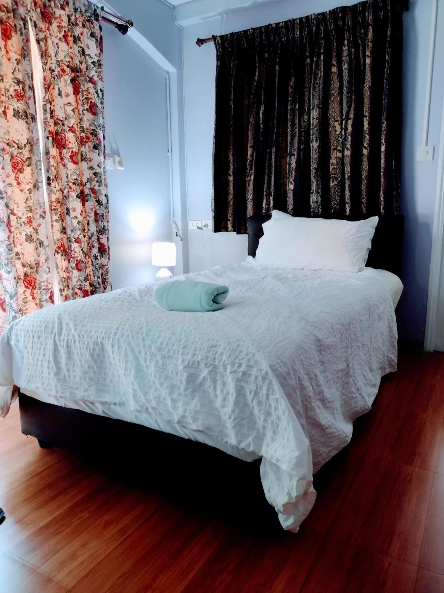 Mango Tree Guestroom Homestay