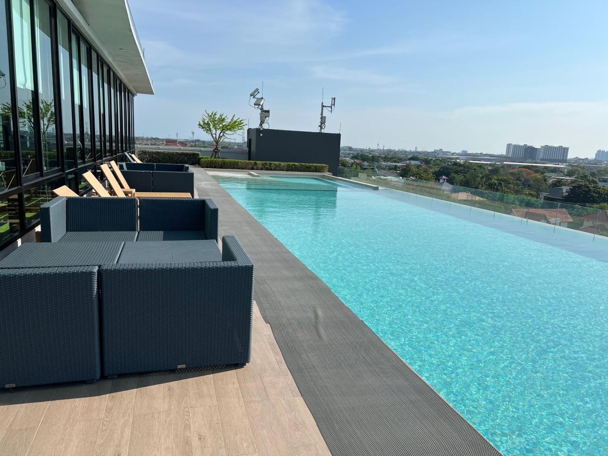 Niche Mono Mega Space Bangna * Bangkok