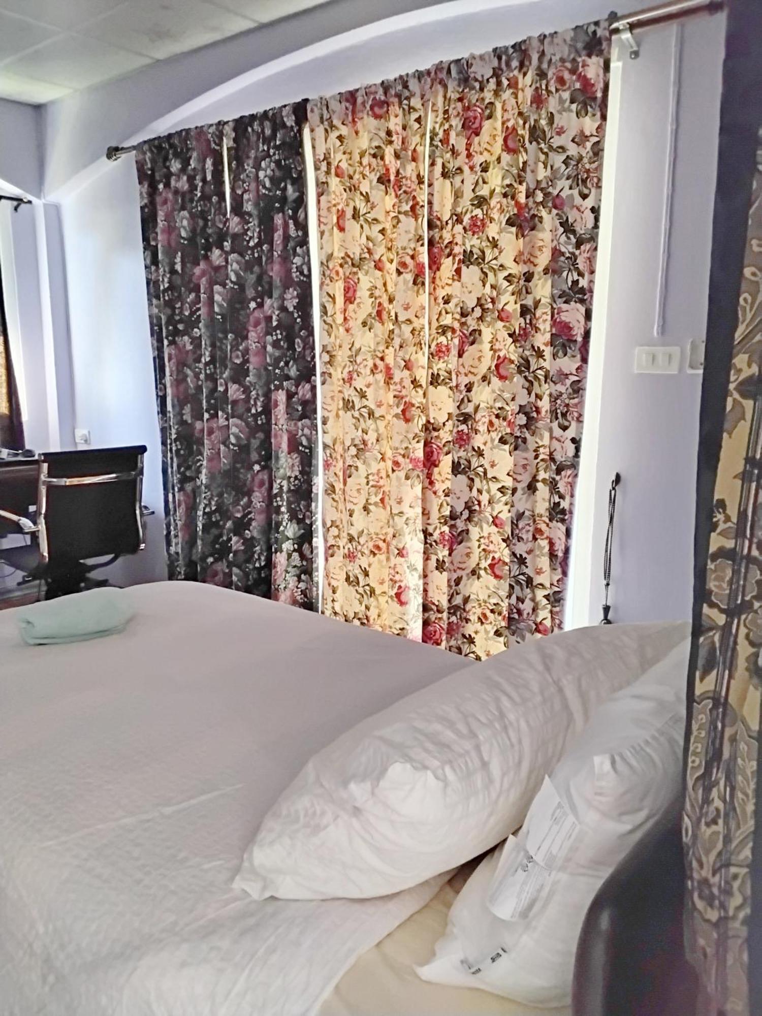 Homestay Mango Tree Guestroom *