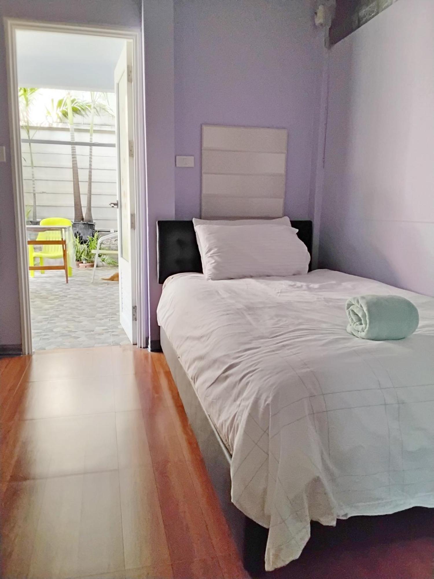 Mango Tree Guestroom