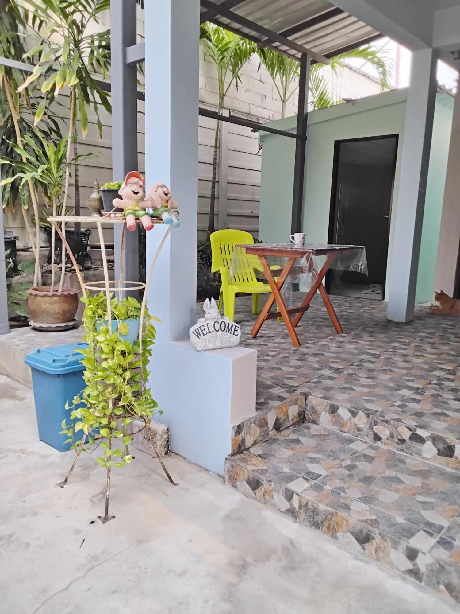 Homestay Mango Tree Guestroom Bangkok