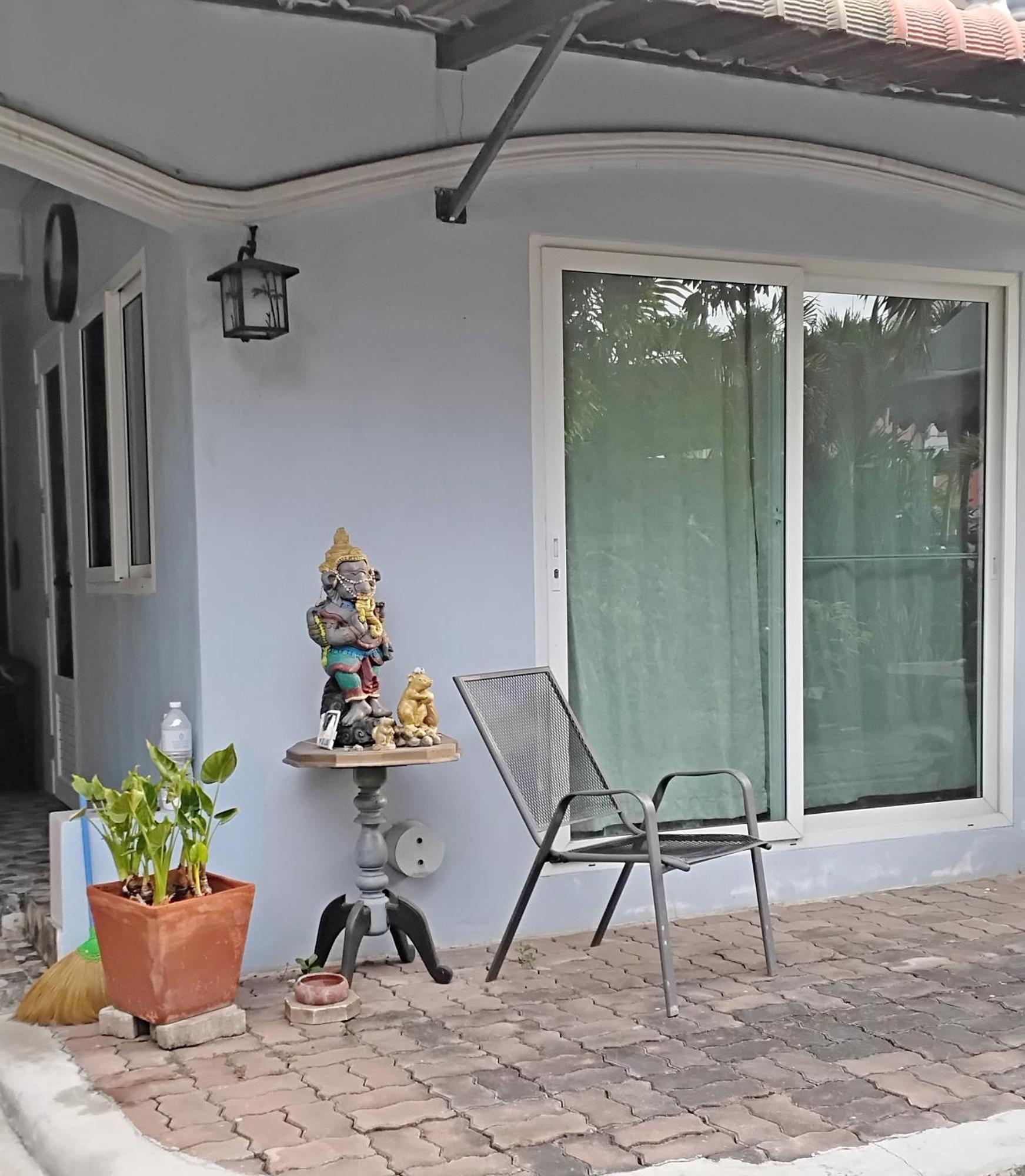 Mango Tree Guestroom Homestay Bangkok