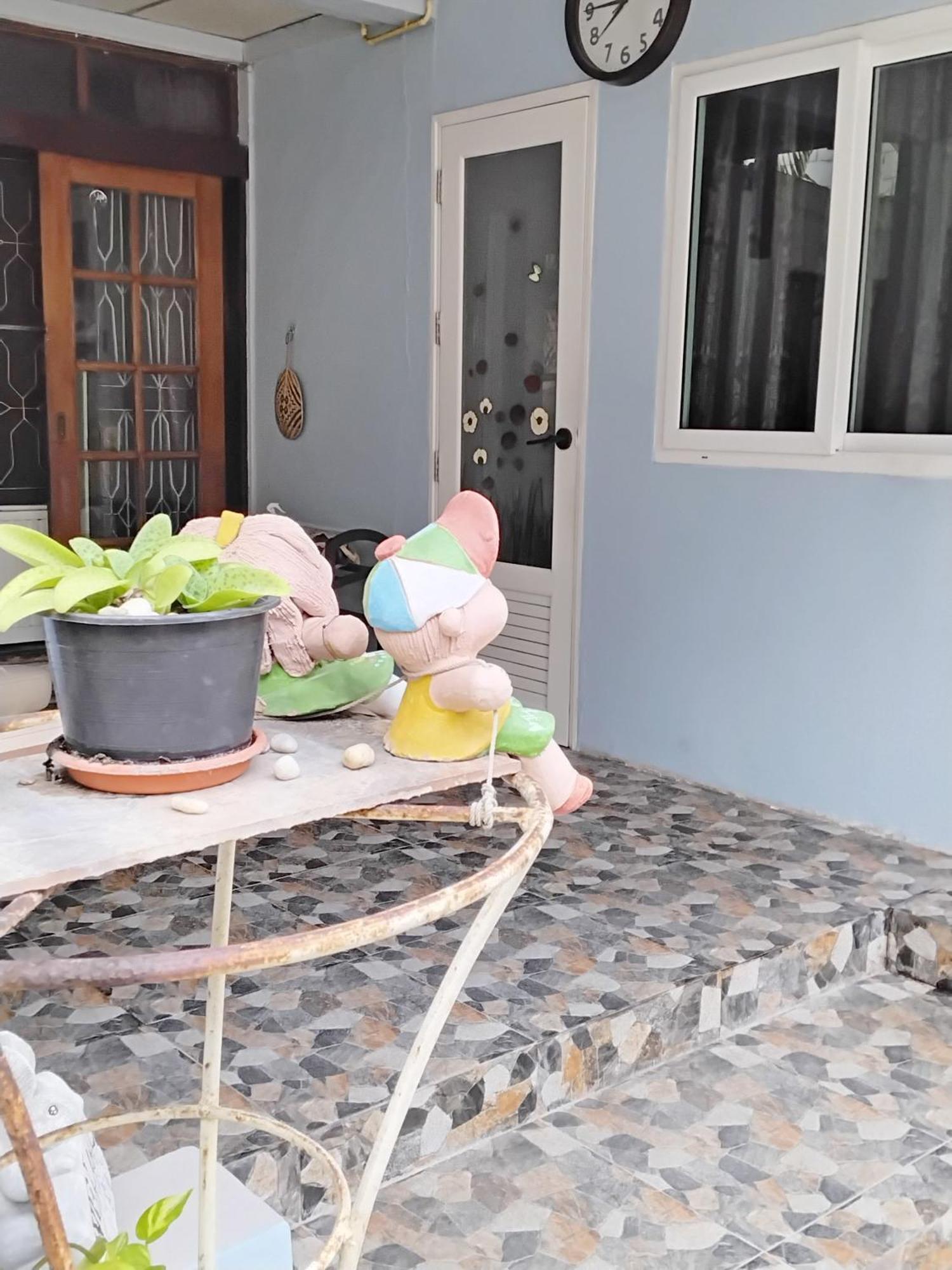 Homestay Mango Tree Guestroom Bangkok