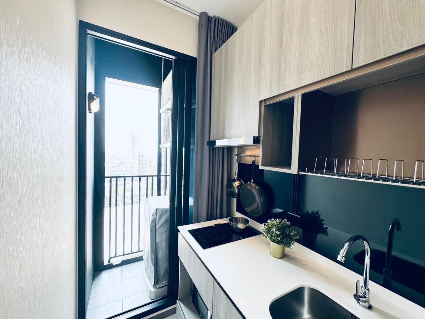 Modern Nr Bts Onnut Wifi Apartment