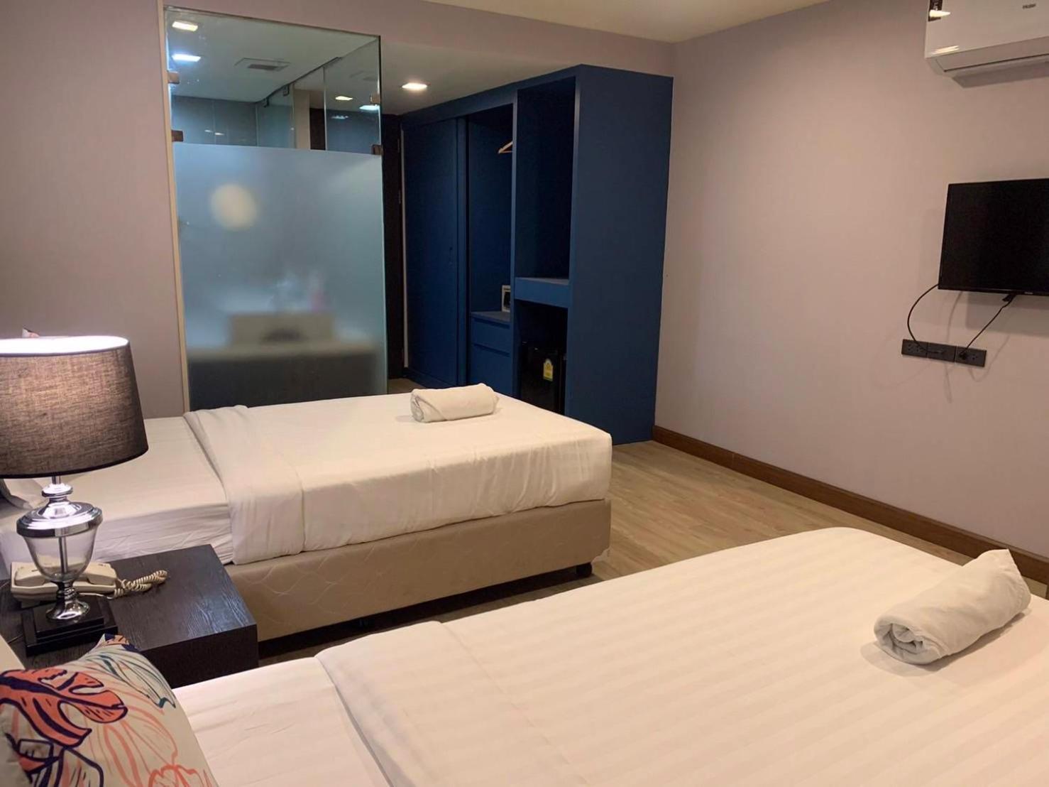 Hotel Solace At Srinakarin 5*