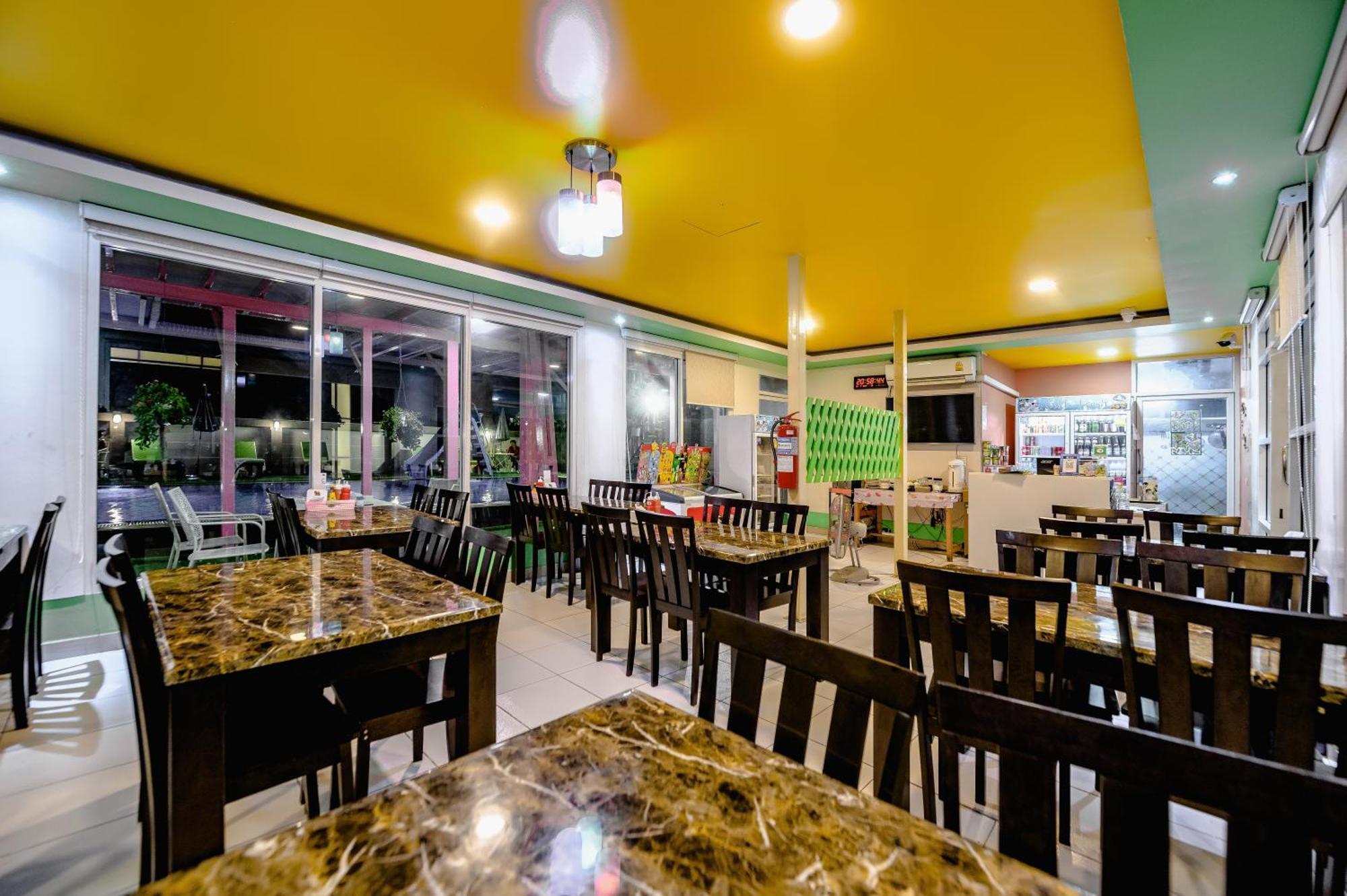Gold Airport Hotel 3*
