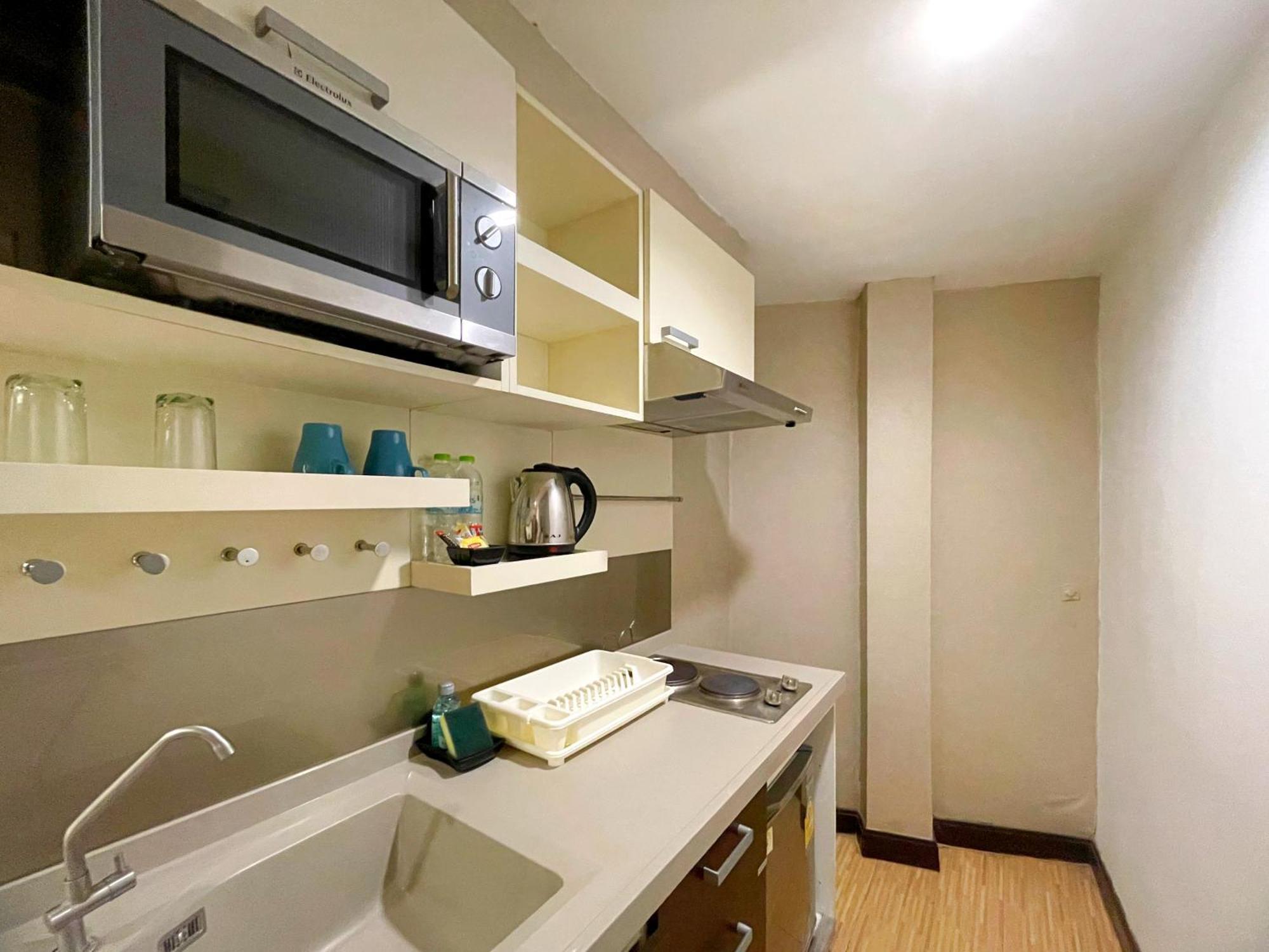 Arawana Express Phromphong Hotel