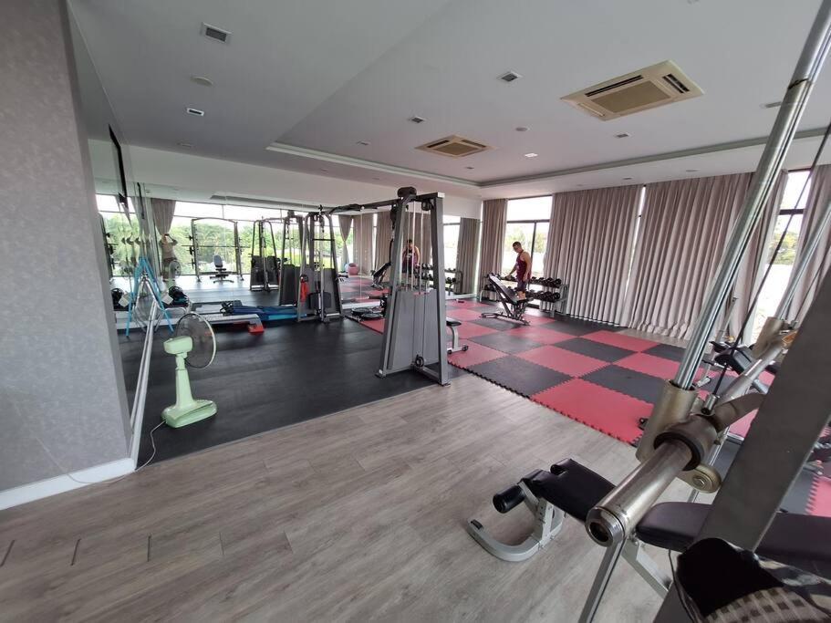 3 Bedroom 3 Baths House Perfect Park Rom Klao * Bangkok
