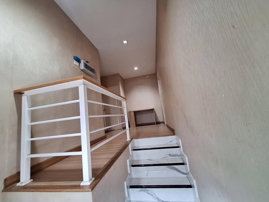Holiday home 3 Bedroom 3 Baths House Perfect Park Rom Klao *