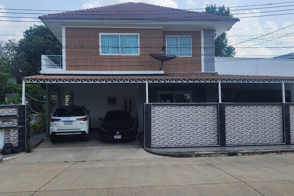3 Bedroom 3 Baths House Perfect Park Rom Klao Holiday home *