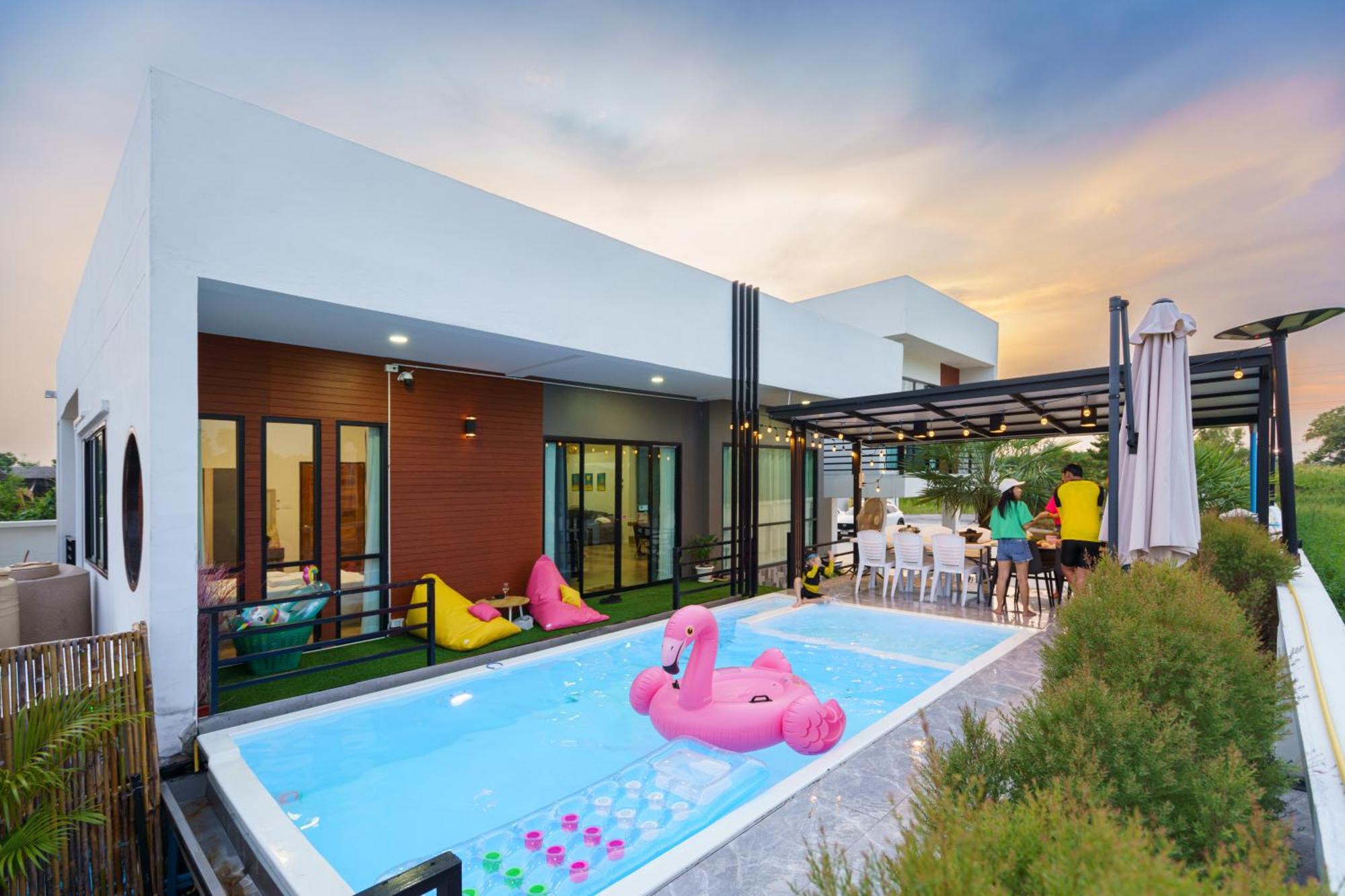 Pplakepool Villa *