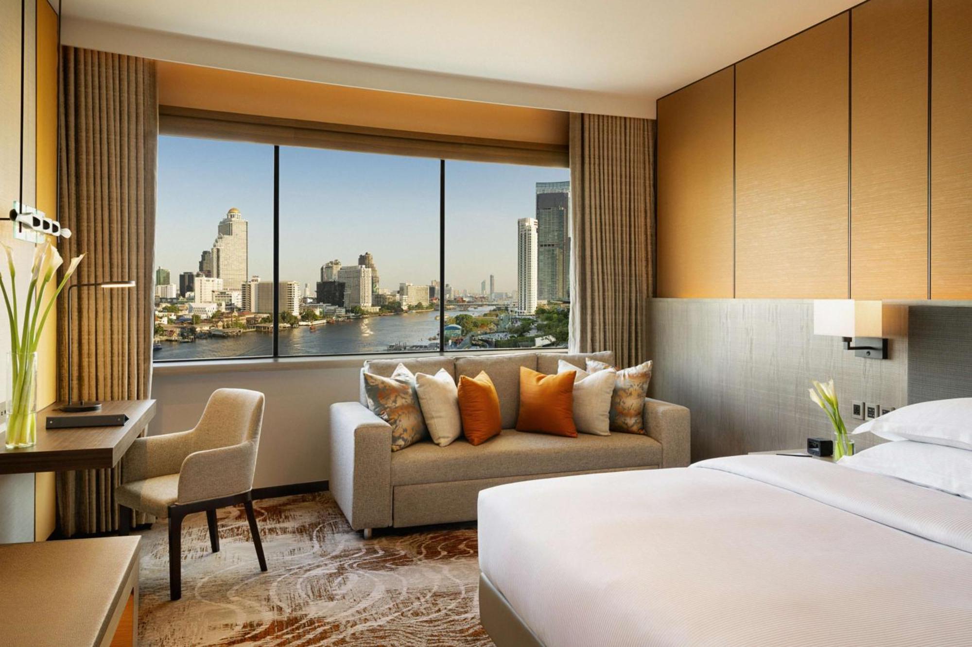 Millennium Hilton Hotel