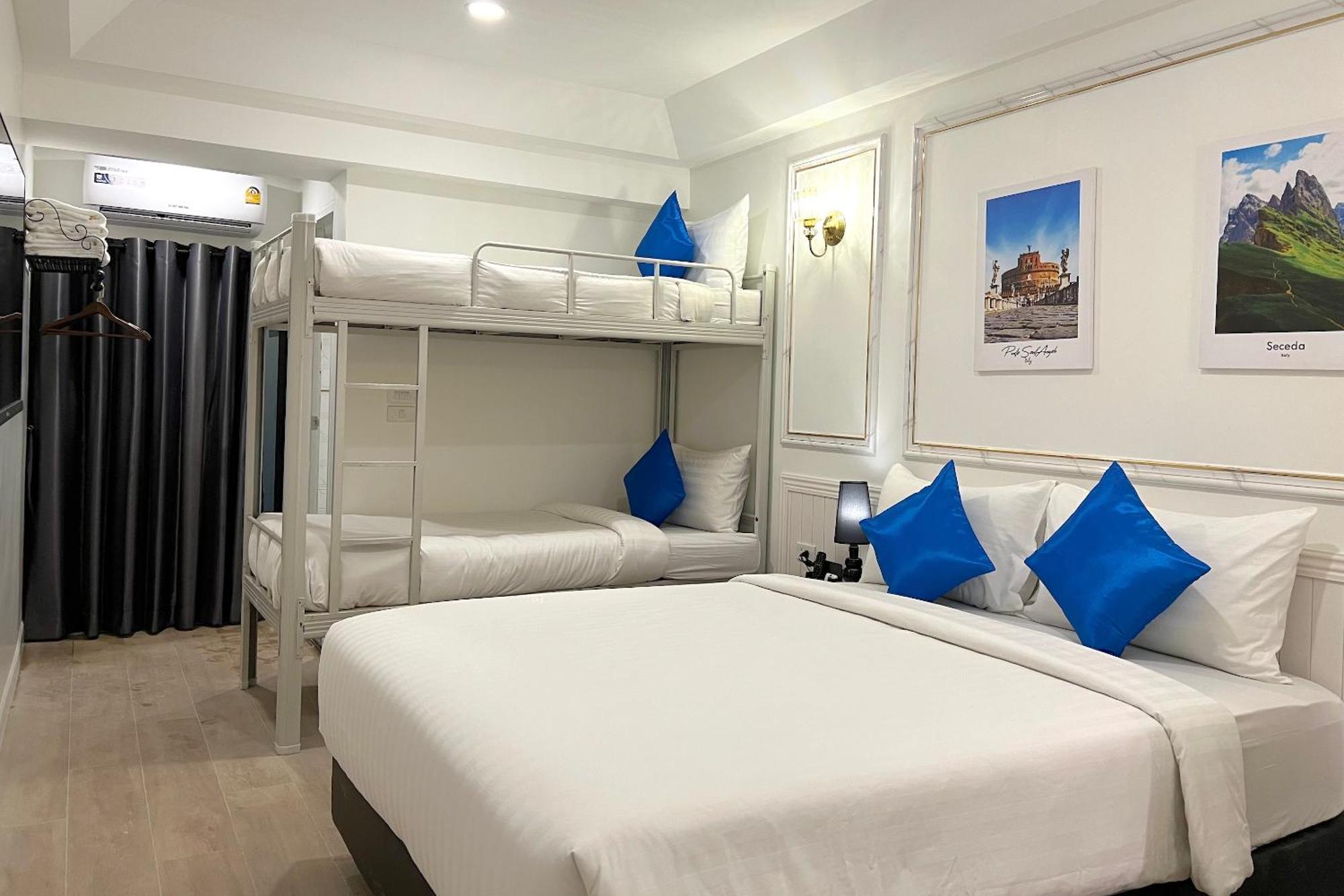 Hostel Travelier Bangkok
