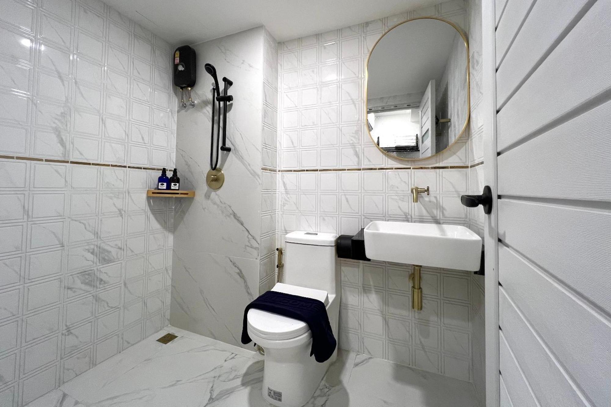 Hostel Travelier