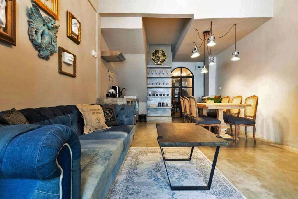 Beautiful 3 Bedroom Baroque House Near Asoke Bts Vila *