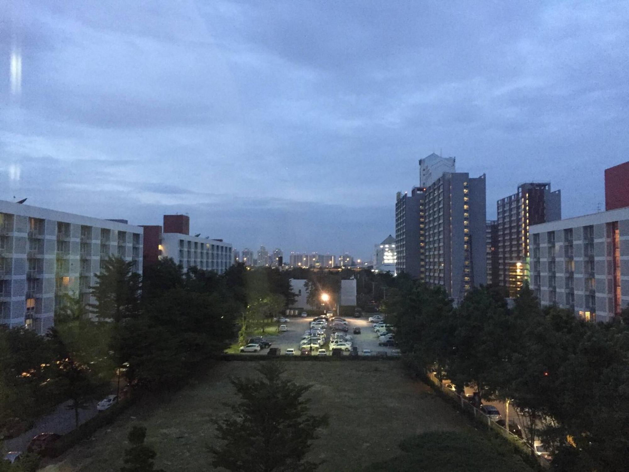 Savi Premium 1 Near Bkk Piyavet Hospital Bahay bakasyunan Bangkok