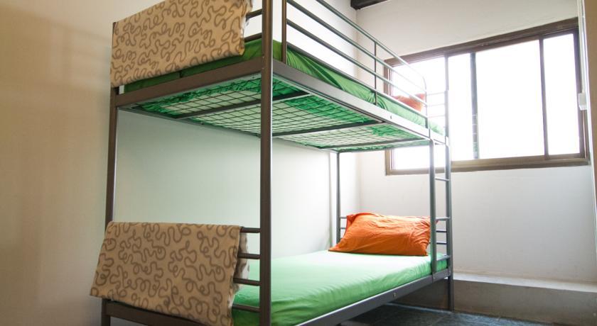 Hostel The Aris Bangkok