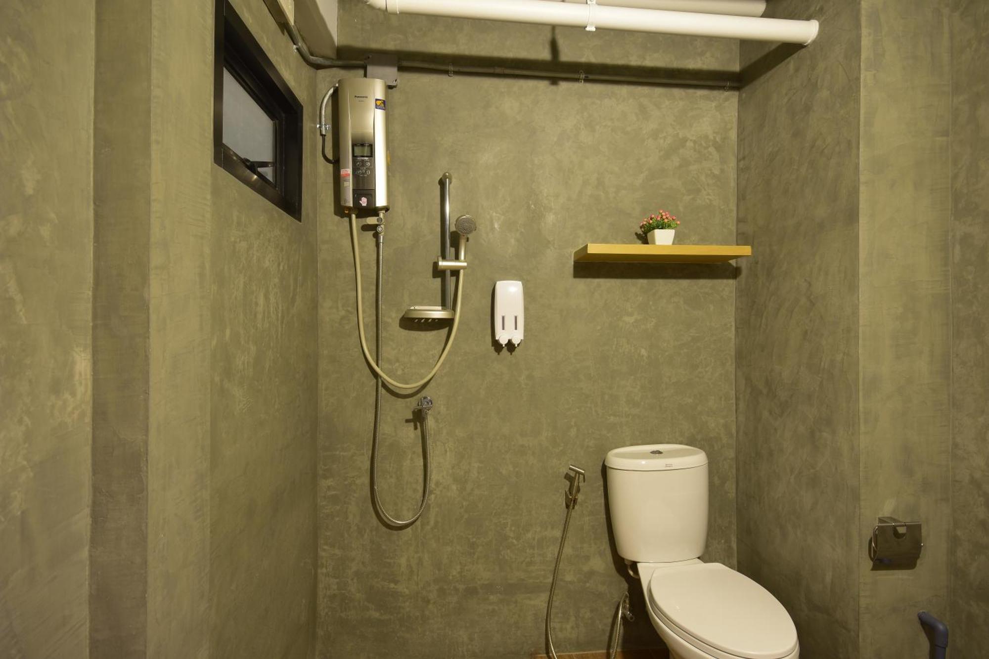Silom Box Hostel