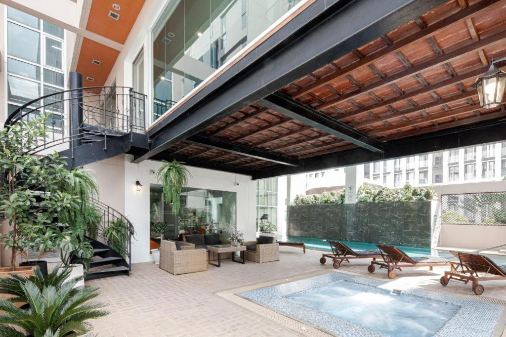 Schloss At Thonglor Hotel 5*