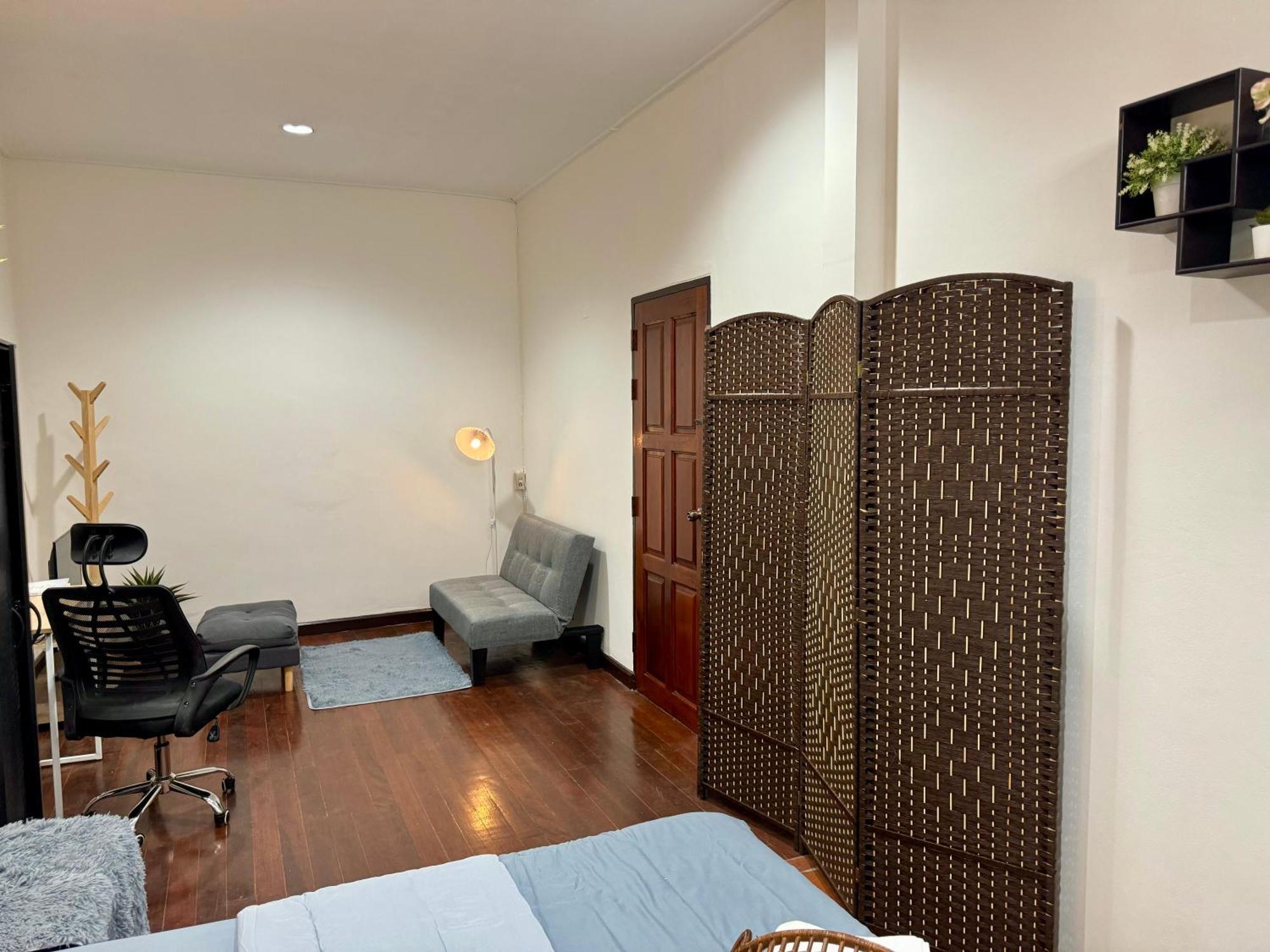 Twenty One Place Guest house