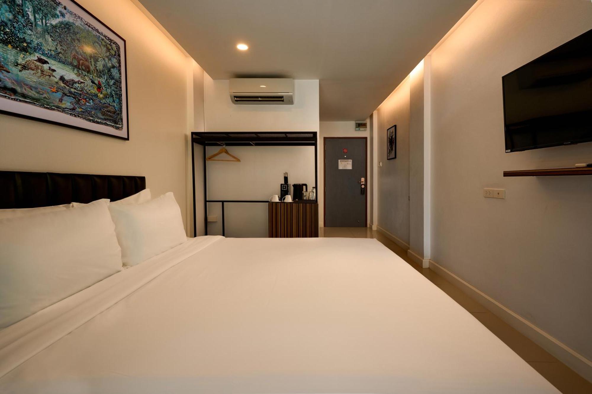 Red Door Samsen Hotel, 3* Bangkok