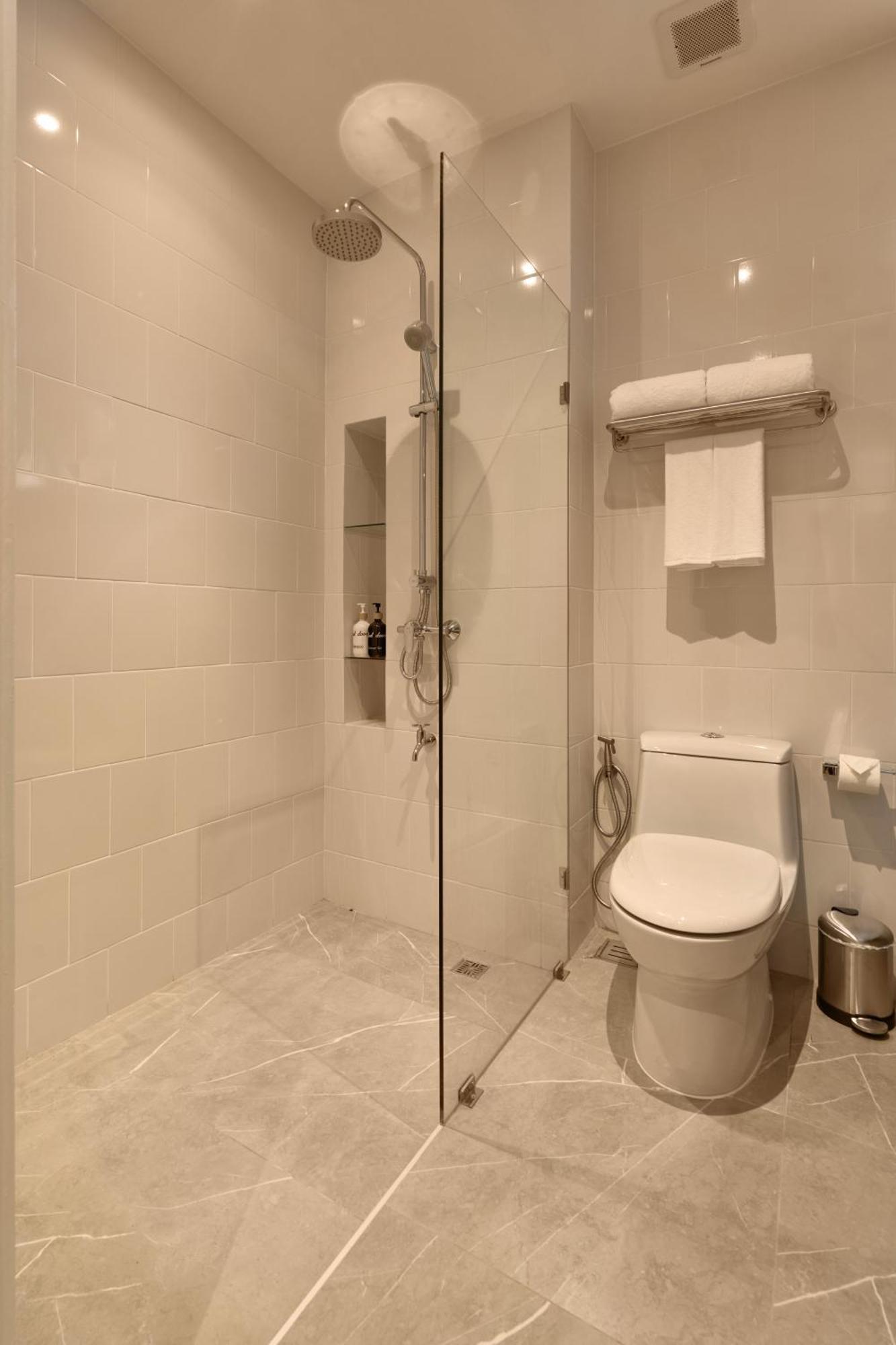 Hotel Red Door Samsen Hotel,