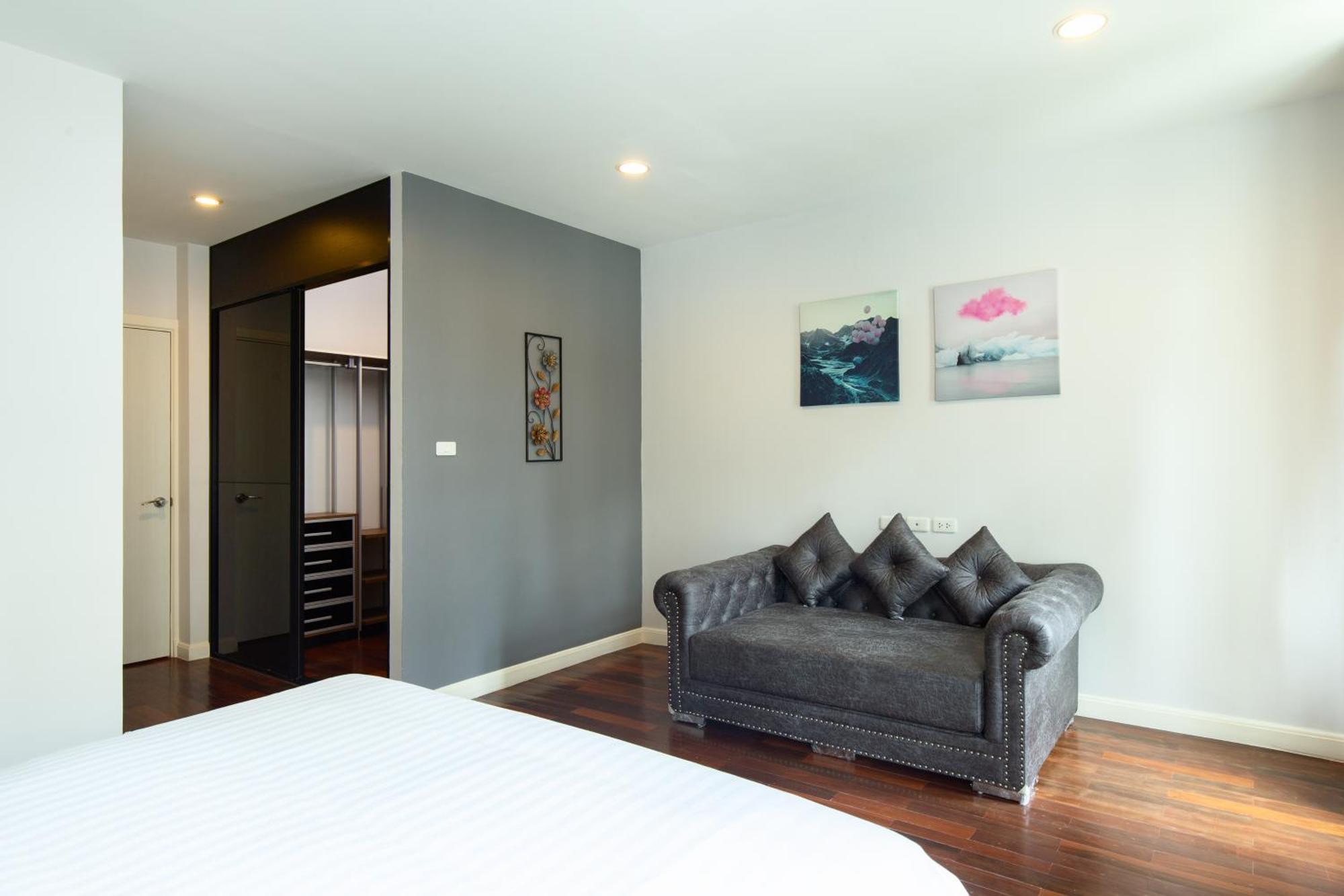 Inhome Luxury By Kitty *