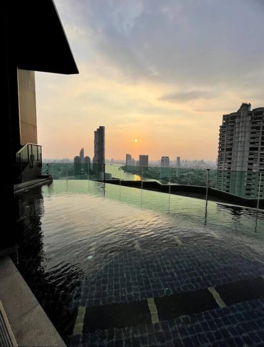 Luxurious Downtown River View Chao Phraya River Appartement