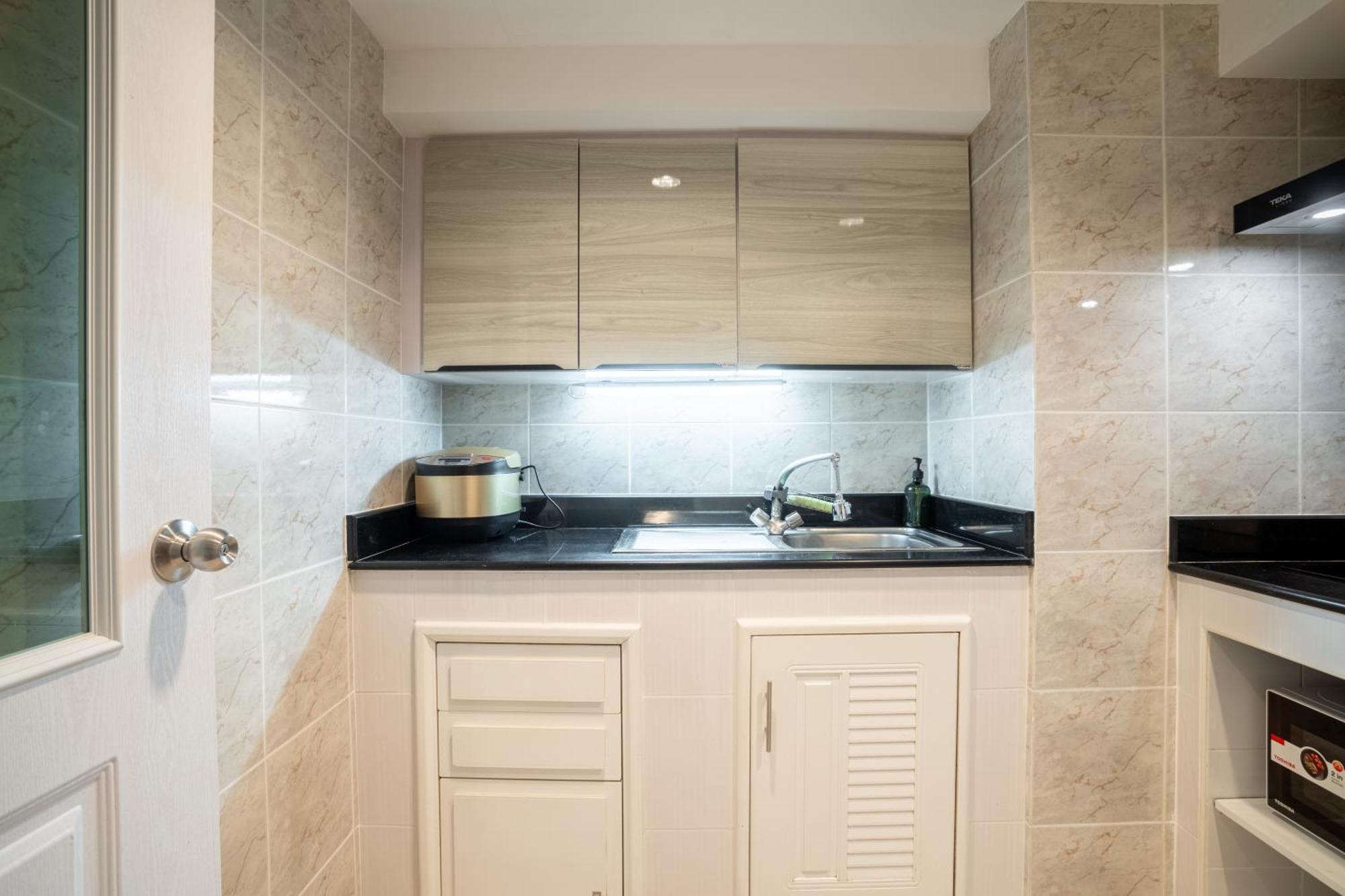 Apartment Bua Sukhumvit, Nana Bts Bangkok