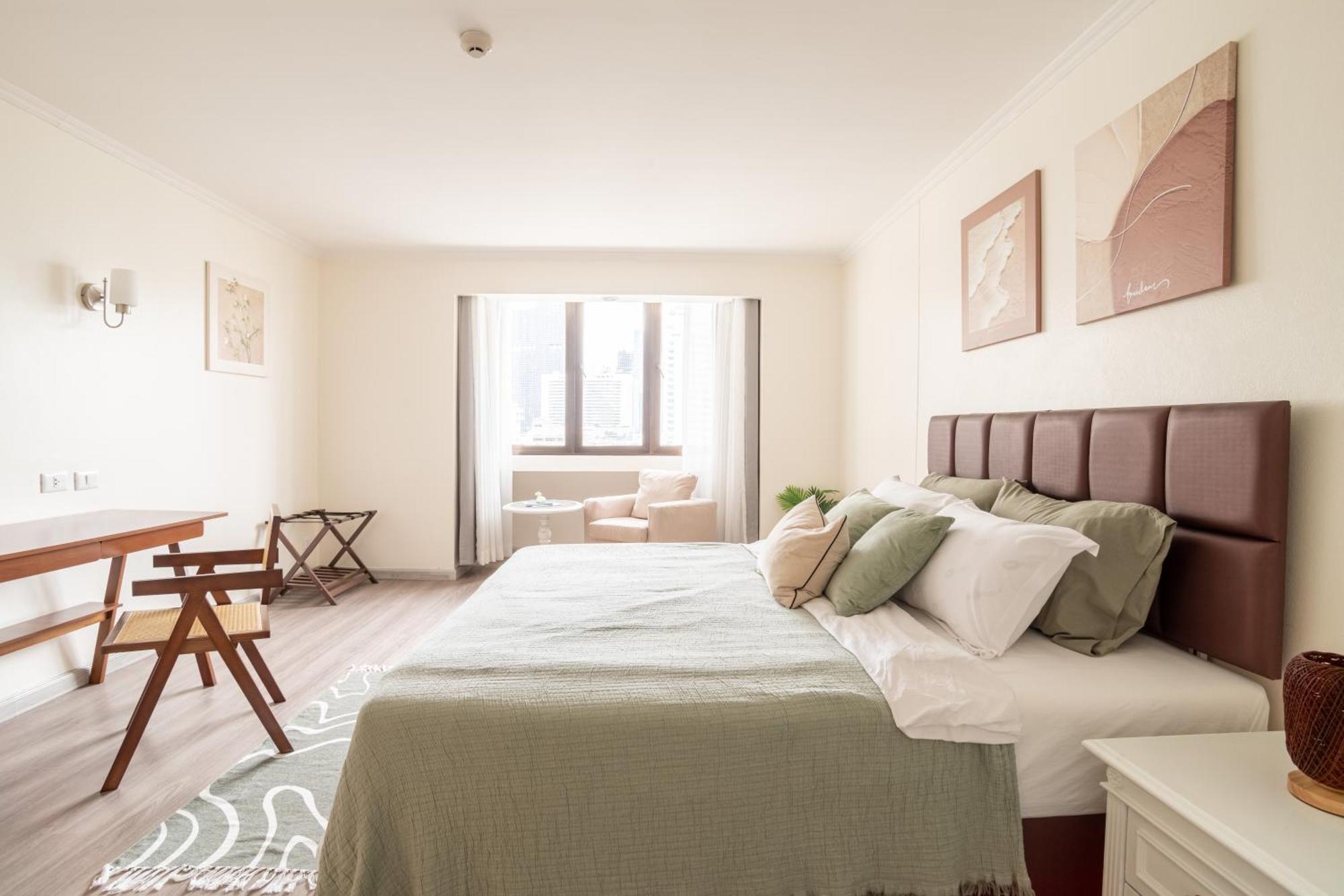 Bua Sukhumvit, Nana Bts Apartment