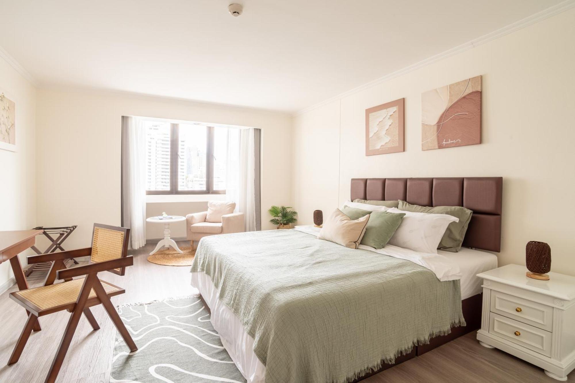 Bua Sukhumvit, Nana Bts Apartment *