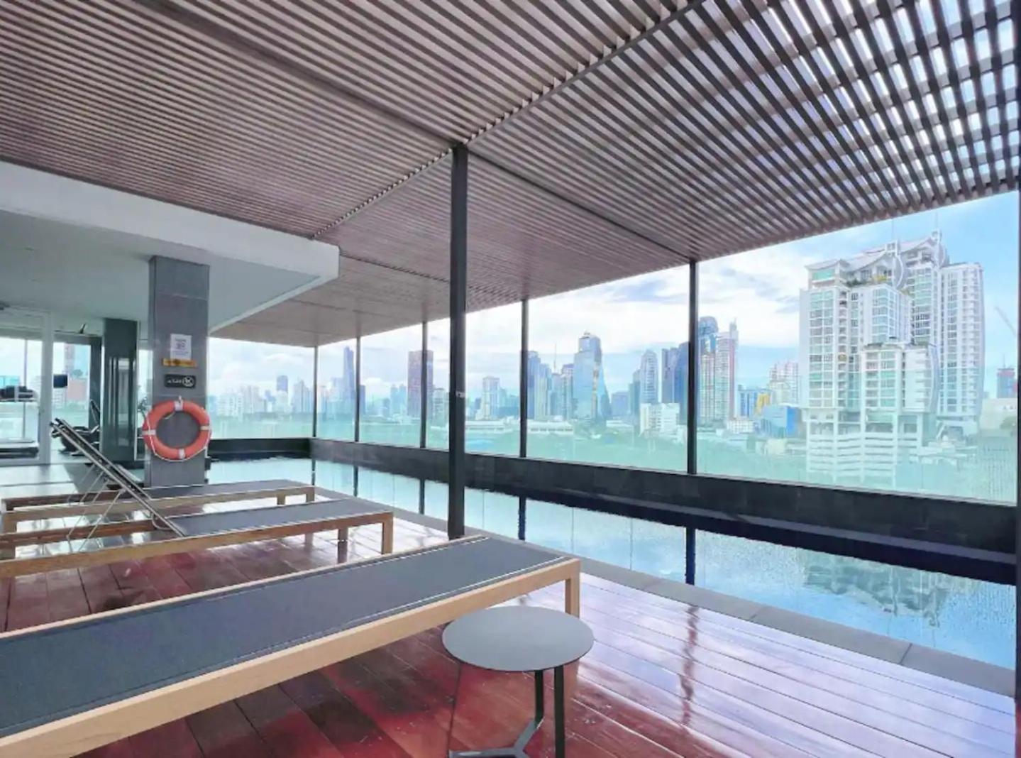 Stylish 1br By Bts Ekkamai - Infinity Pool & Gym Apartment Bangkok