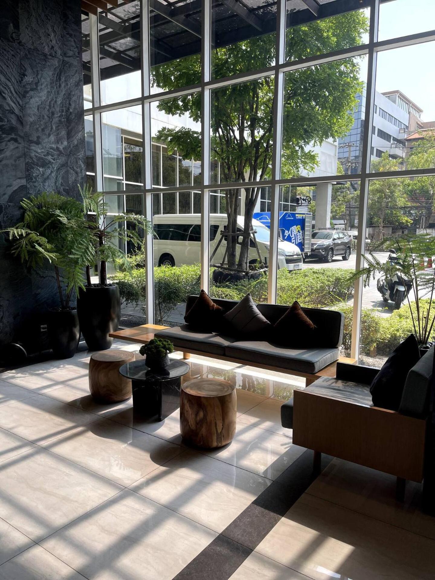 Stylish 1br By Bts Ekkamai - Infinity Pool & Gym *