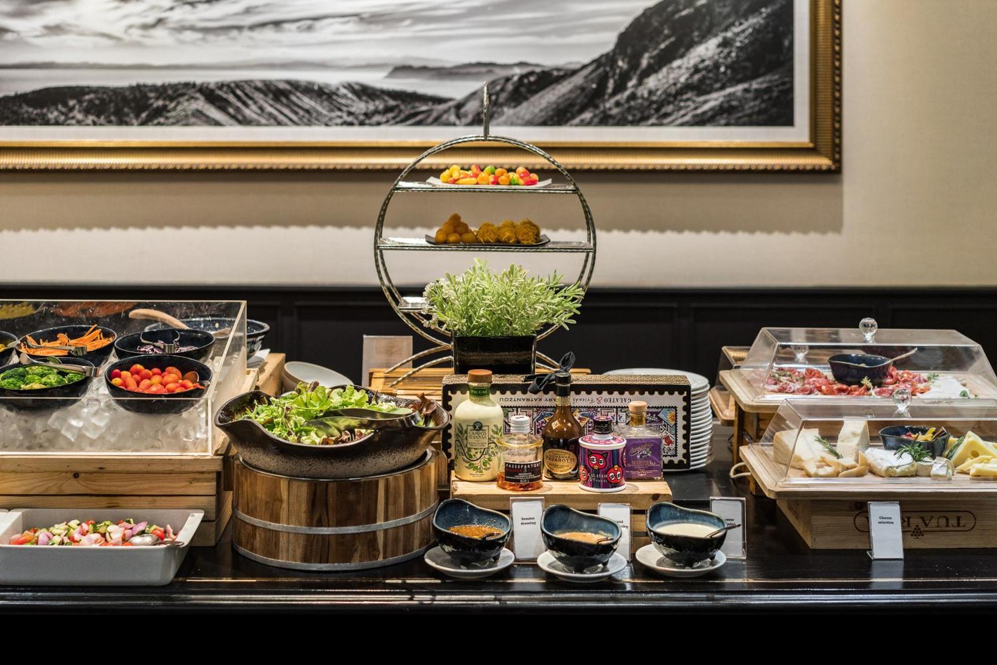 Muu Bangkok, Small Luxury Of The World