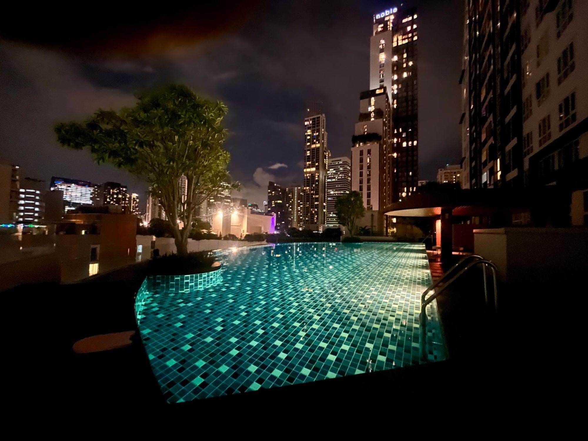 Cozy Studio Walk To Bts Free Wi-Fi Great Location Apartment Bangkok