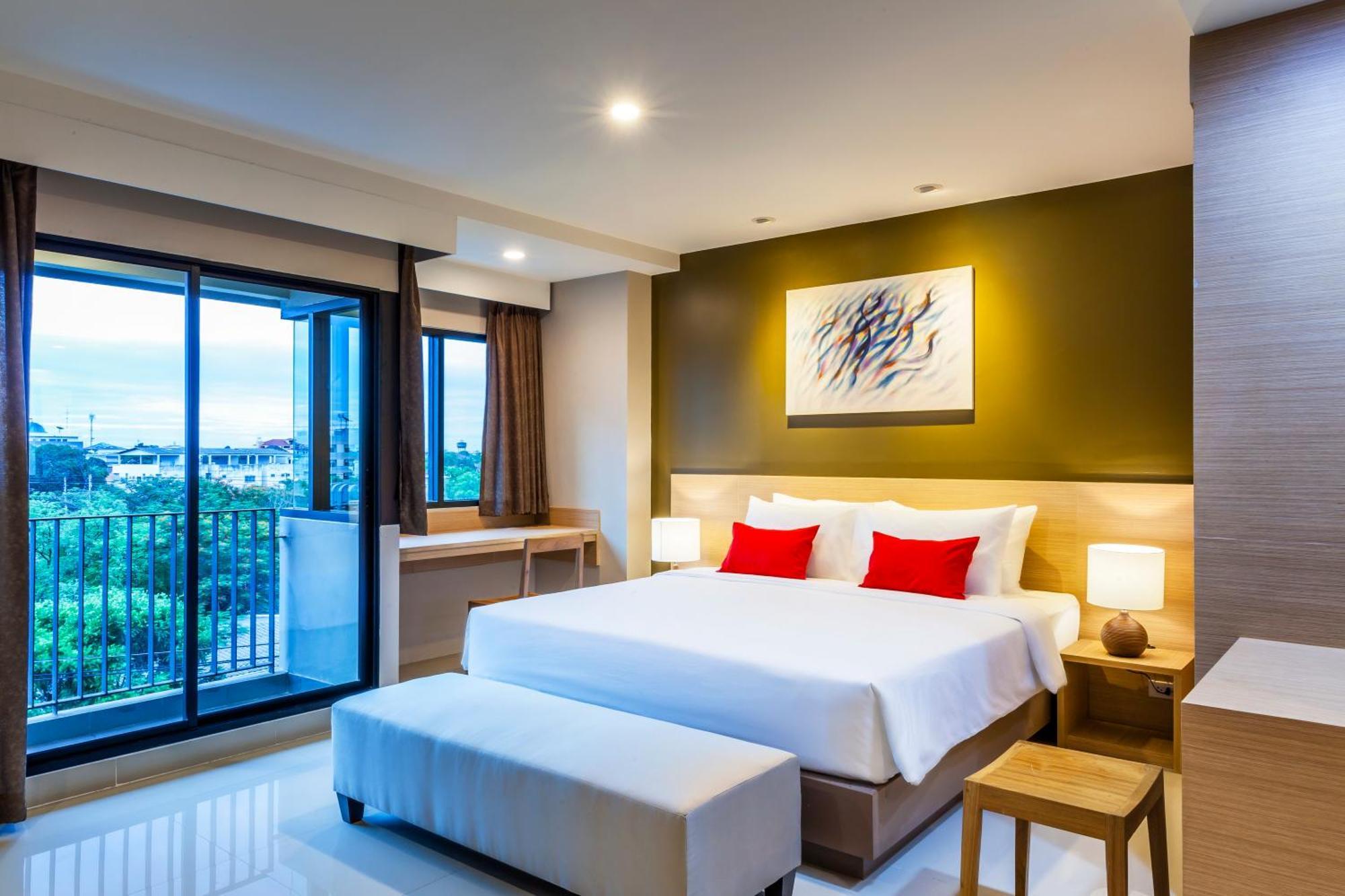 Livotel Kaset Nawamin Hotel 4*