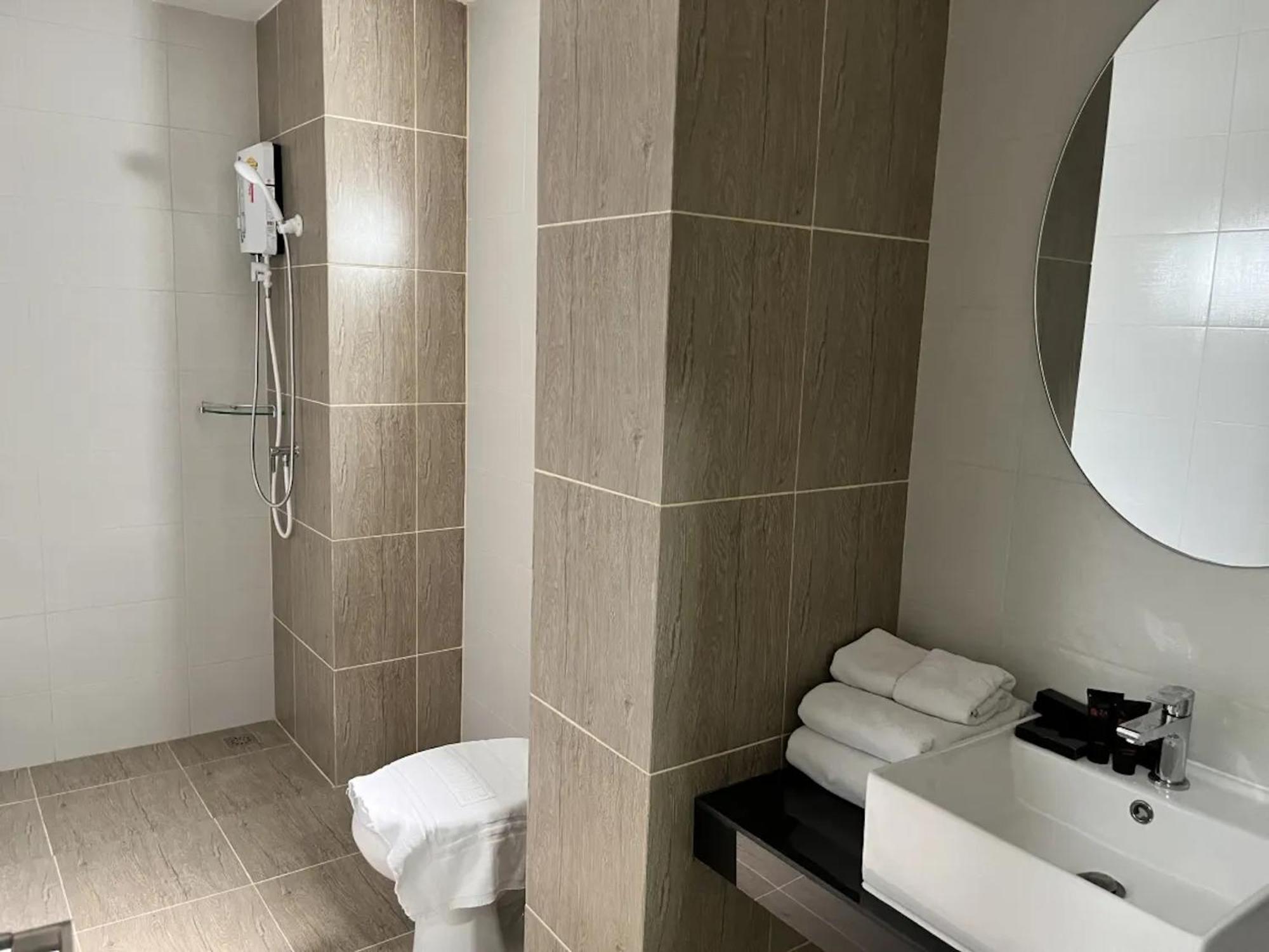 Hotel Zayn Express &