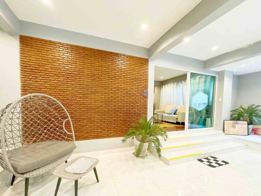 House 5rooms, Bts Saint Louis Villa