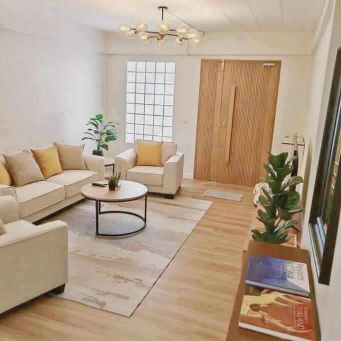 House 2rooms 3beds,mrt Rama9 * Bangkok