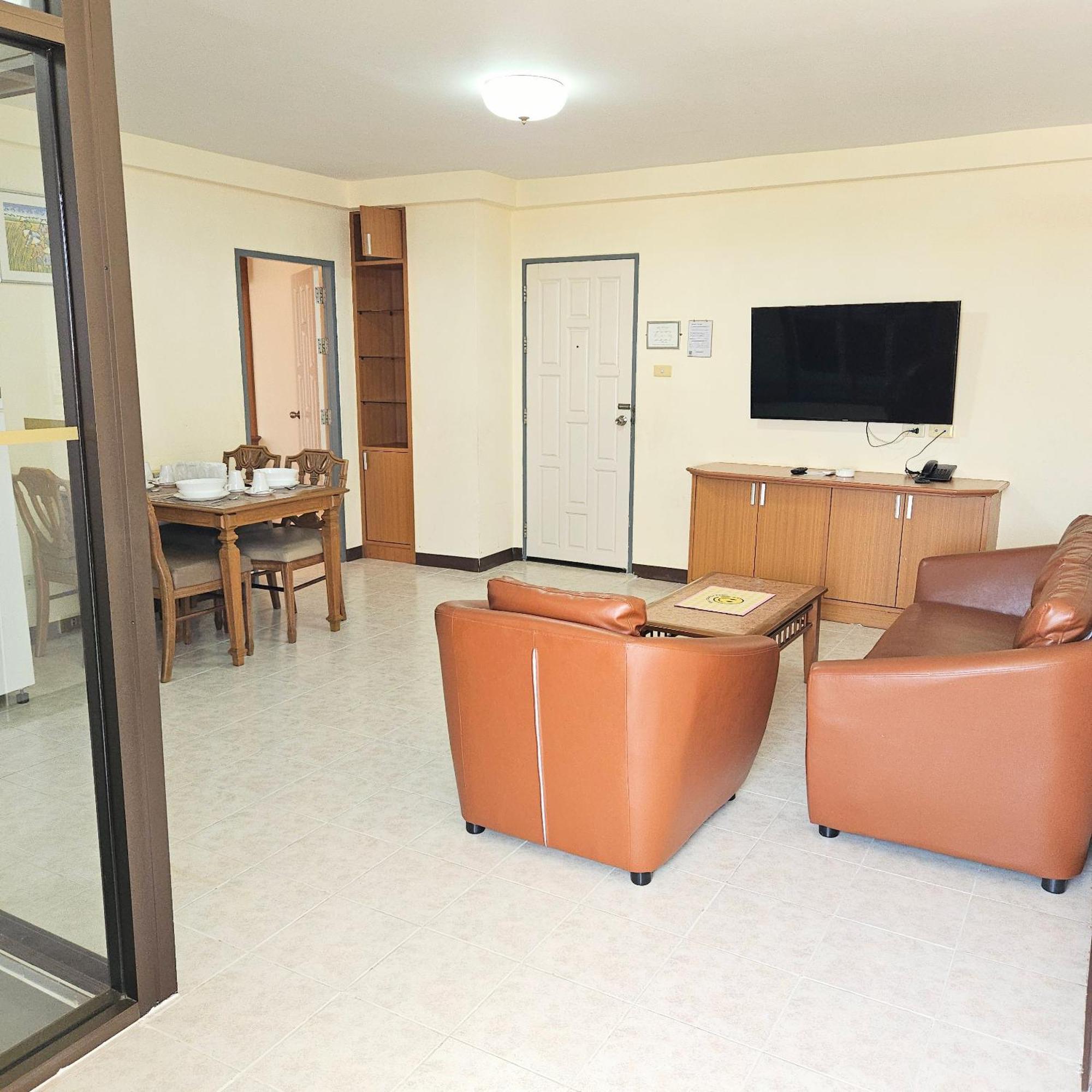 Sri Close Apartment Bangkok