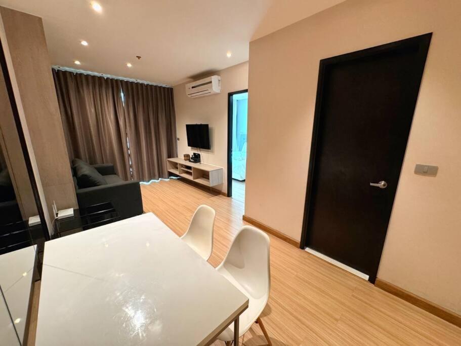 S69-新房特惠 巿中心 1bed Bts Phra Khanong Swim Gym * Bangkok
