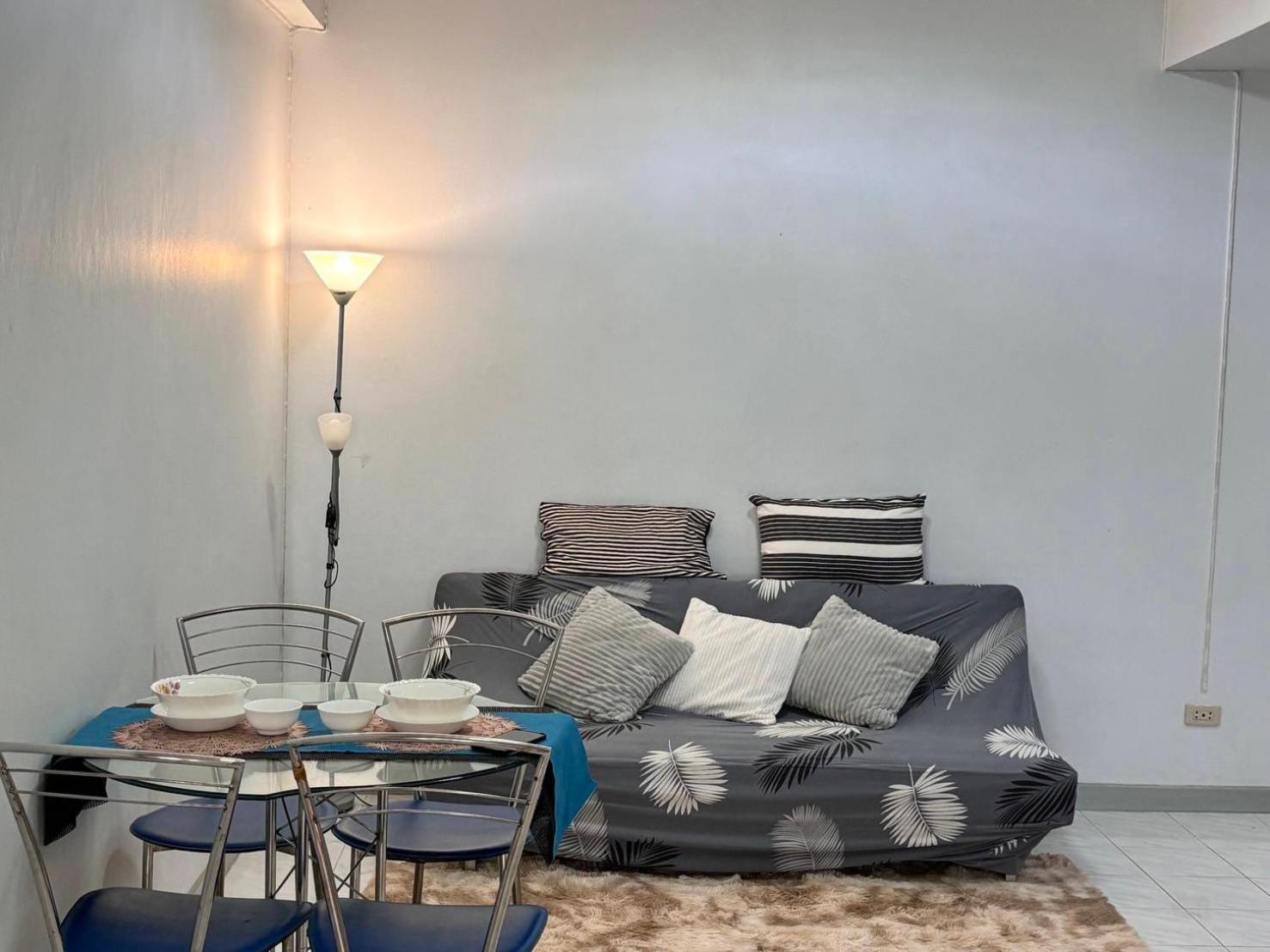 Centre Large Cheap Price Apartment Bangkok