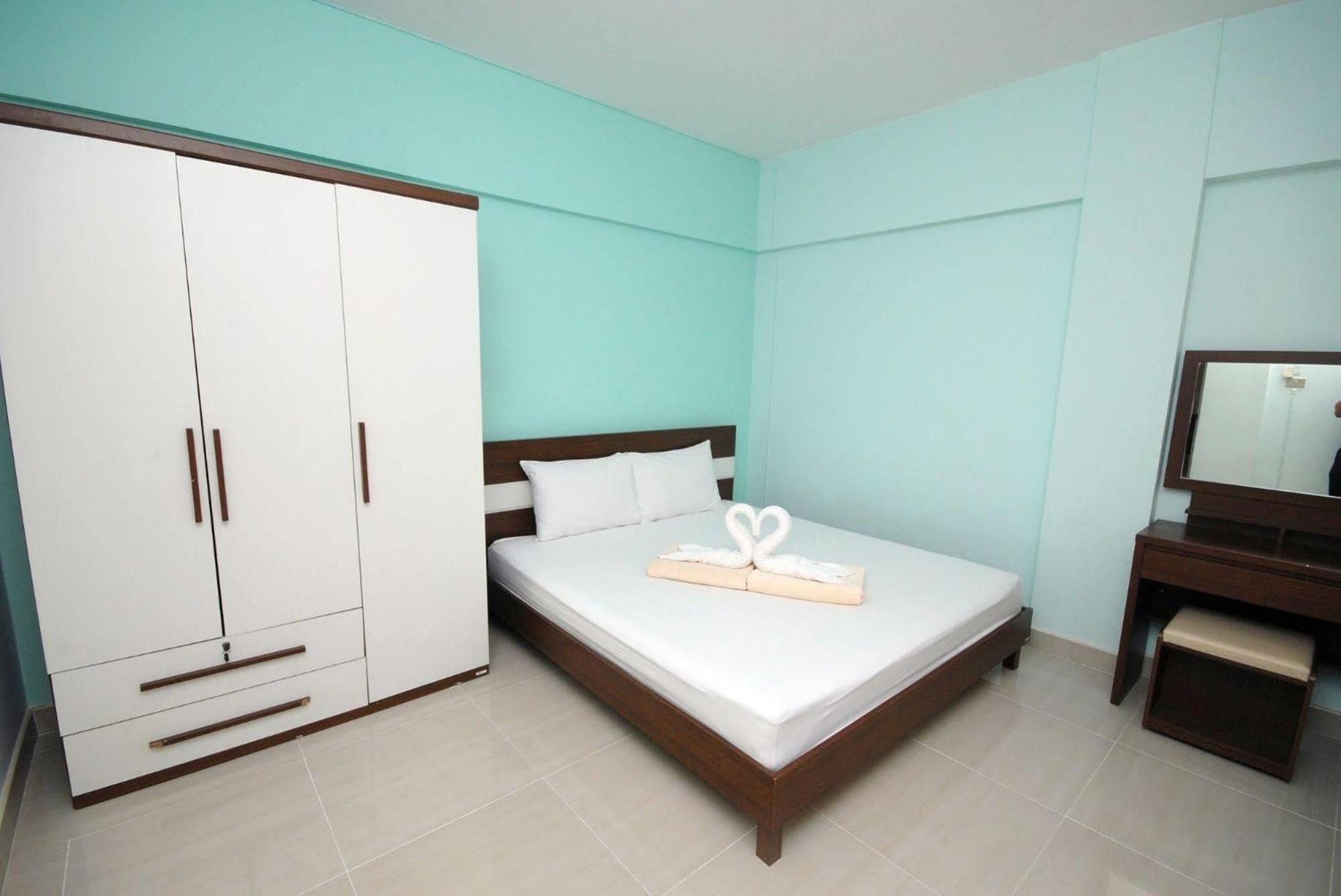 Woodlands Hostel
