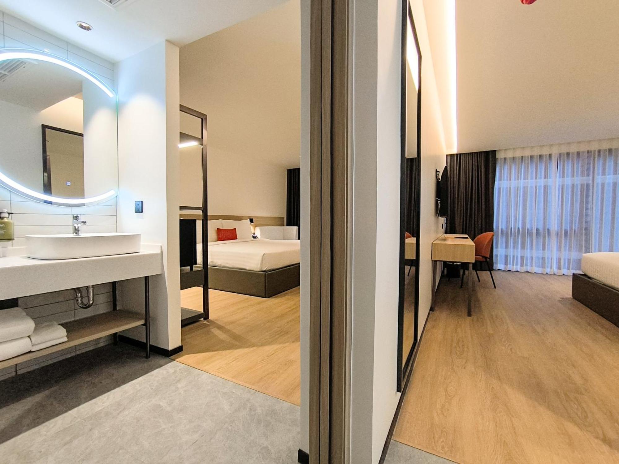 Hotel Citichic Sukhumvit 13 By Compass Hospitality - Newly Renovated Bangkok