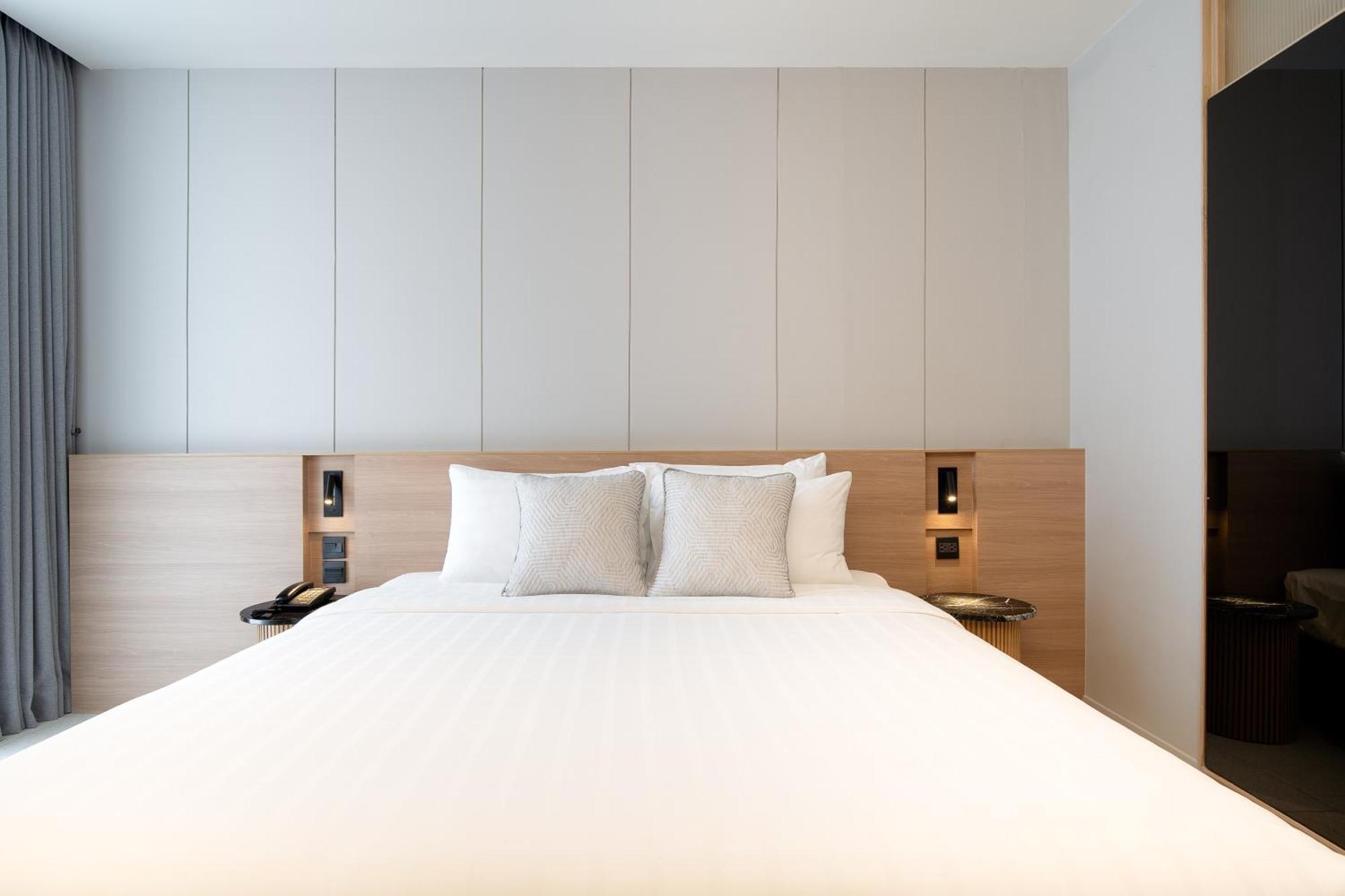 Hotel Saan Sathorn 4*